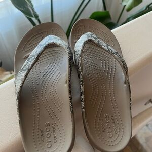 CROCS Gray Snake Pattern Sandals